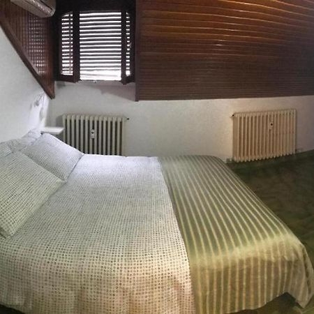 Appartamento La Mansarda Лекко Экстерьер фото